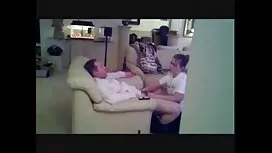 Kiêm trần truồng và  ...
