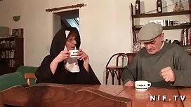 Người bác sĩ kiểm tr ...