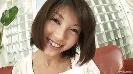 Cô gái mỏng manh phi ...